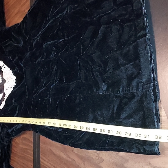 Vintage Black Velvet Dress - Picture 8 of 10
